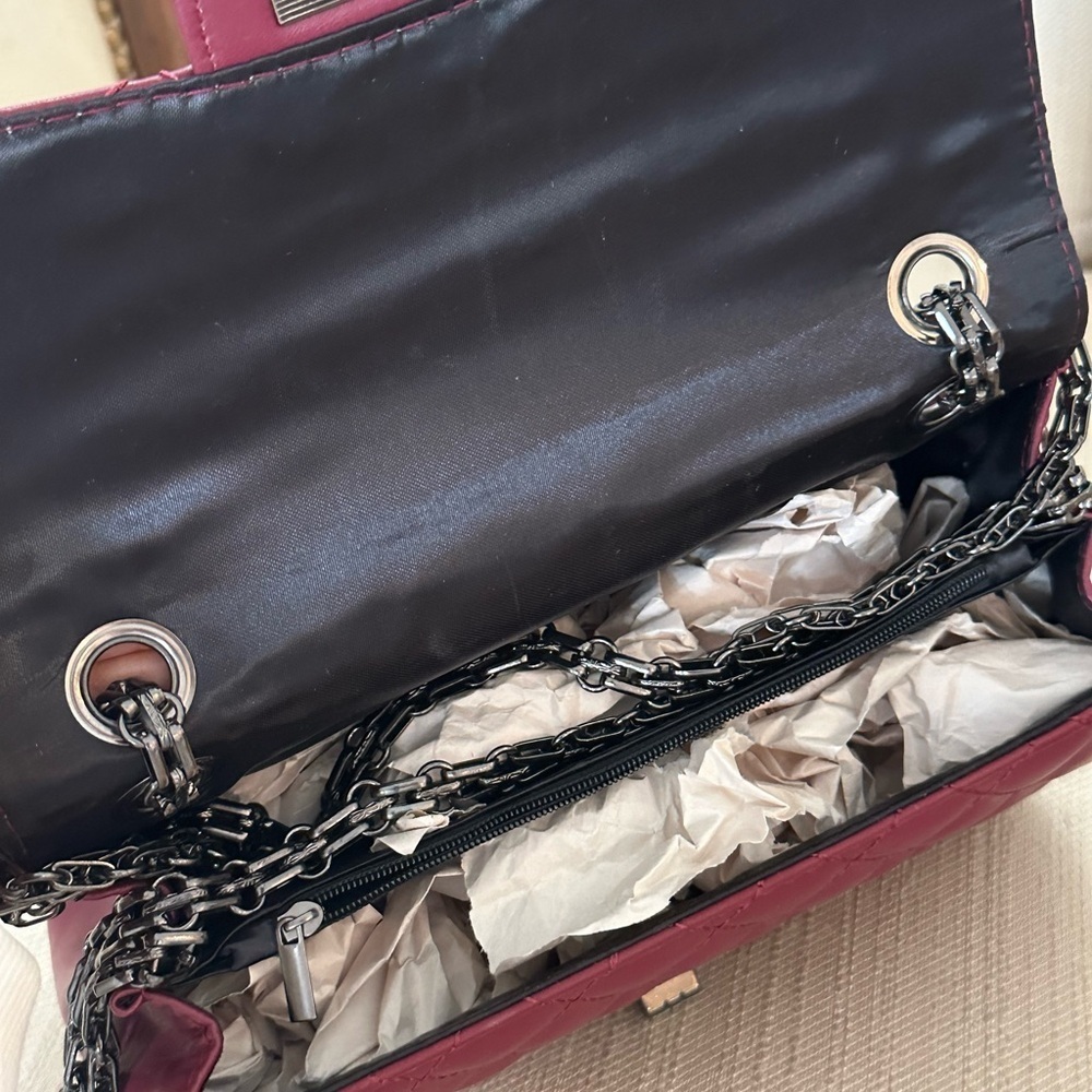 NEW Elegant Maroon Quilted Shoulder Bag with gunmetal hardware - Picture 6 of 7